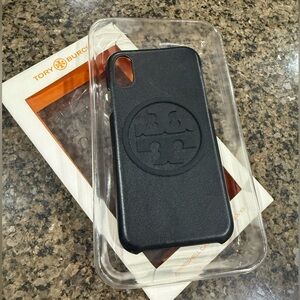 NWT! Authentic Tory Burch protective phone hard case for iPhone X/XS. In box! 🖤